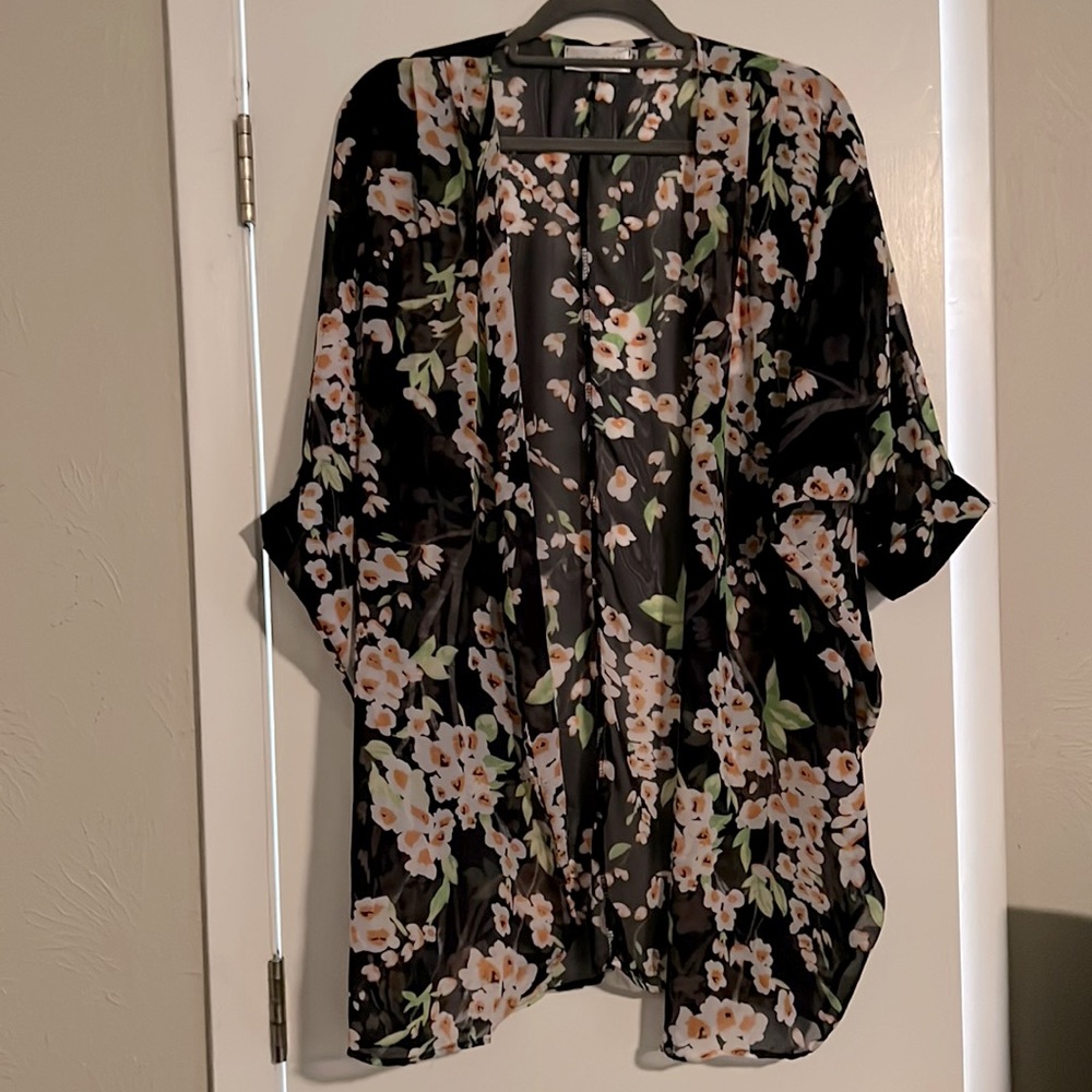 Navy Floral Kimono